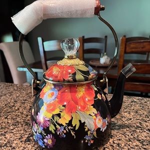 NWT MacKenzie-Childs Black Flower Market 2QT Tea Kettle
